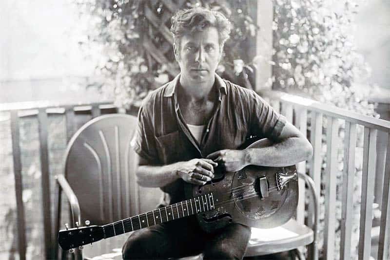 Max Bien Kahn crop